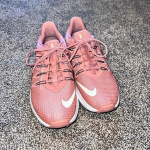 Nike Womens Quest Rust Pink Shoes Size 8